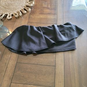 Strapless flowy tube top